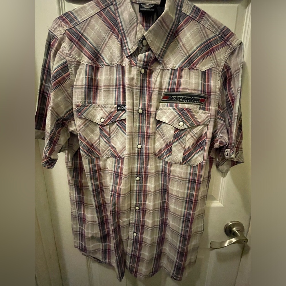 Men’s large Harley Davidson shirt